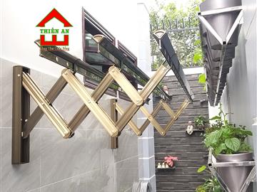 Lắp đặt giàn phơi áp tường cao cấp và cửa sổ lưới chống muỗi